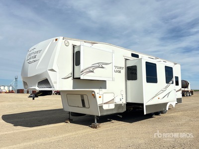 2009 Dutchmen 38SRV-H5 38 ft Tri/A Toy Hauler Wohnwagen