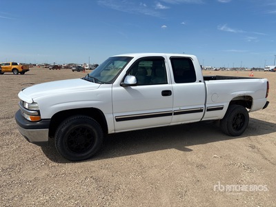2000 Chevrolet Silverado 2500 LT 4x2 Extended Cab Pickup