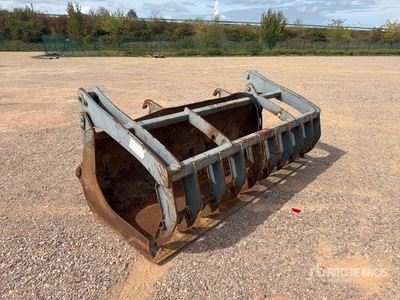 2012 Lamy 2400 mm Bucket W/ Clamp Godet Bucket