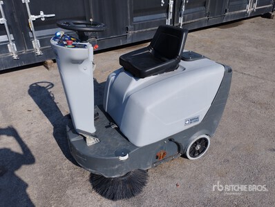 Nilfisk SR 1000S Battery-Powered Ride On Spazzatrice pavimenti