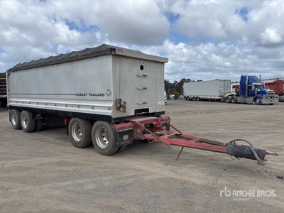 2016 Muscat 7.7 m Quad Dog End Dump Trailer