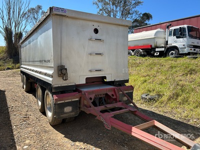 2016 Muscat Trailers 7.8 m Quad Dog Przyczepa wywrotka