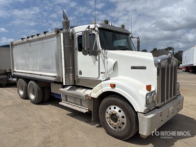2010 Kenworth T408SAR 6x4 3-Achs Kipper-Lkw