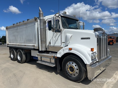 2010 Kenworth T408SAR 6x4 3-Achs Kipper-Lkw