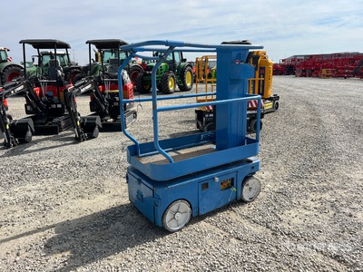 UpRight TM12 Scissor Lift