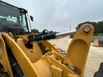 Hydraulics with Bucket Tilt Cylinders
