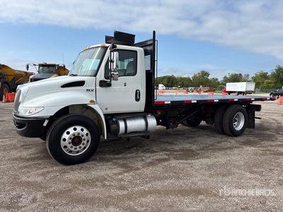 2019 International MV 607 4x2 Portavheiculos