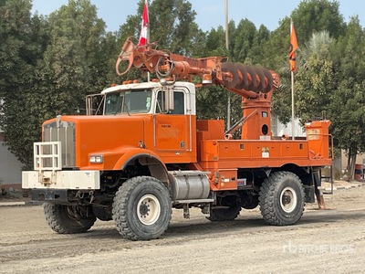 Simon Telelect 92-45 on 1995 Kenworth C500 4x4 Drill Truck