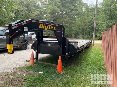 2025 Big Tex 22GN 40 ft T/A Gooseneck Flatbed Trailer