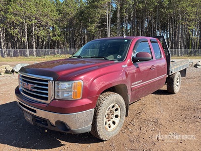 2009 GMC Sierra 1500 4x4 Extended Cab Camion à Plateau (Inoperable)