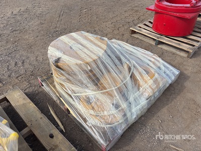 (3) Pully Block and Hook, (2) Cable Tool Work Plates, (9) Covers for Bowen Power Swivel Motors Accessorio per gru