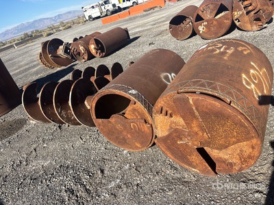 Quantity of (4) Rock Auger Attachment Divers -Matériel de fourniture pour champs pétrolifères