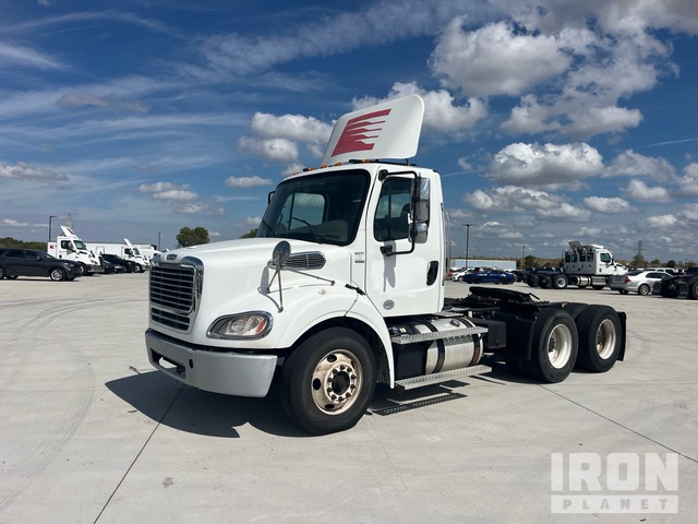 2017 Freightliner M 2 112