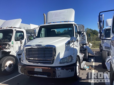 2016 Freightliner M2112 4x2 S/A Day Cab Truck Tractor (Inoperable)