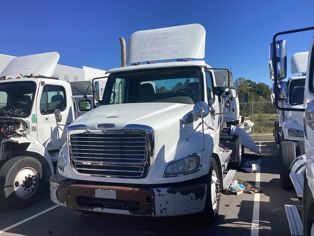 2016 Freightliner M2 112 4x2 S/A Day Cab Truck Tractor (Inoperable)