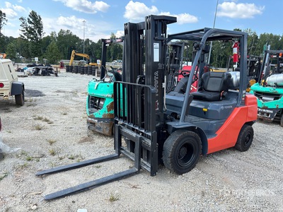 2019 Toyota 8FGU25 4500 lb Pneumatic Tire Forklift