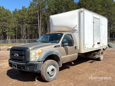 2011 Ford F-550 XL 4x4 Furgonetka