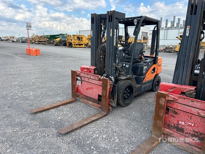 2022 Doosan D30S7 5500 lb Pneumatic Tire Carretilla Elevadora