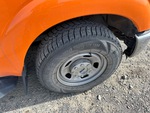 Underbody with Right Steer Tire