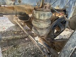 Underbody with Non-Driven Drop Axle (1)