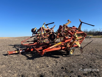 1981 Versatile Noble 9500 36 ft Blade Plow Varios equipamientos de agricultura