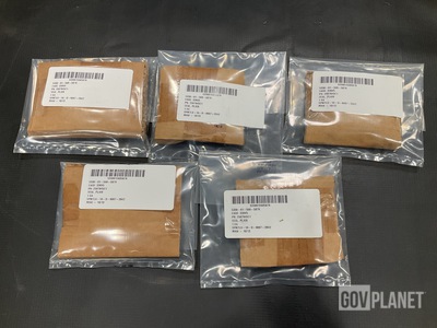 (883) Navistar Defense 2507845C1 Plain Seals