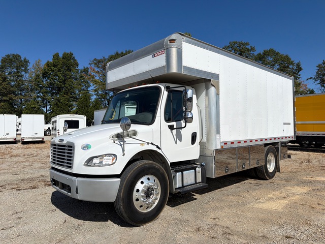 2020 Freightliner M2 106 4x2 Van Truck 2020 Freightliner M2 106 4x2 Van Truck