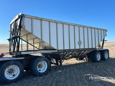 1995 Load King Super B-Train Pup Grain Trailer