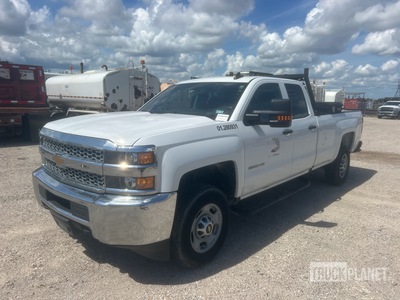 2019 Chevrolet Silverado 2500HD 4x2 Crew Cab Pickup
