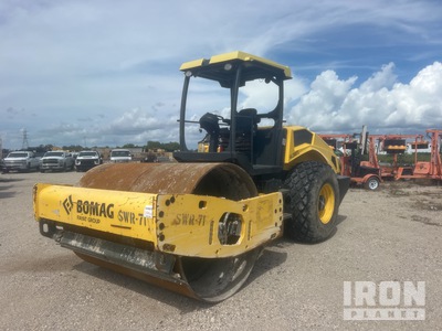 2019 Bomag BW211DH-5 Smooth Drum Compactor