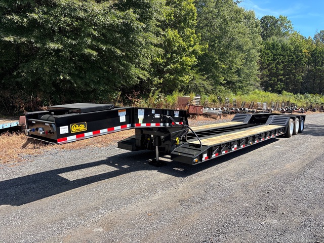 2026 Witzco RG-52 Tri/A Removable Gooseneck Lowboy Trailer (Unused)