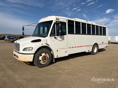 2015 Freightliner Saf-T-Liner C2 4x2 28-Seat Transit Bus