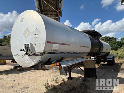 2000 Etnyre T4241 6750 gal T/A Tanker Trailer