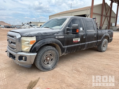 2013 Ford F-250 XLT 4x2 Crew Cab Pickup