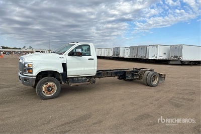 2020 International CV515 4x2 Cab & Chassis