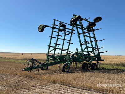 John Deere 680 39 ft Arado de escoplo