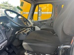 Cab with Seats/armrests