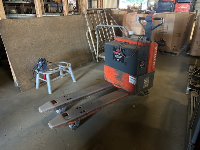 Toyota 6HBW20 4000 lb Electric Pallet Jack