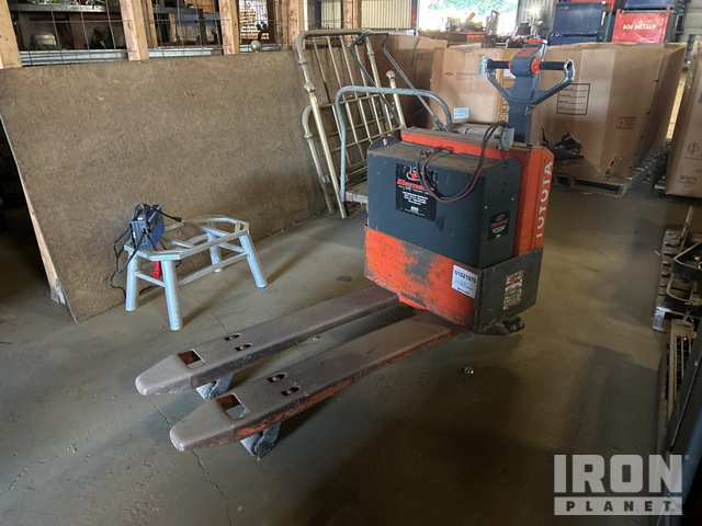 Toyota 6HBW20 4000 lb Electric Pallet Jack