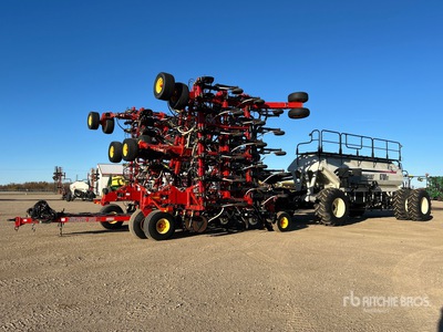 2012 Bourgault 3320 66 ft Sembradora Neumática Combinada
