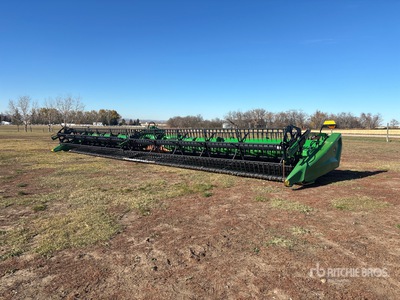 2023 John Deere HD50R 50 ft Hinged Draper Combine Header