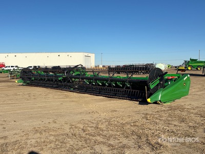 2022 John Deere HD50R 50 ft Hinged Draper Combine Header