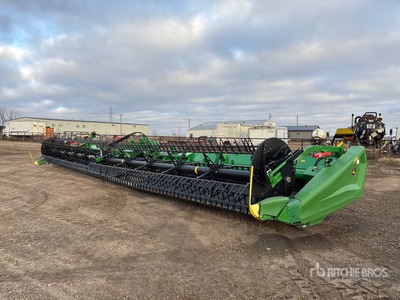 2024 John Deere HD45R 45 ft Rigid Hinged Draper Combine Header