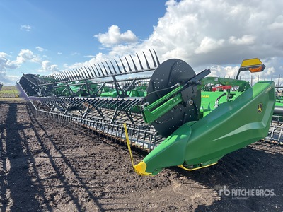 2022 John Deere HD45R 45 ft Hinged Draper Combine Header
