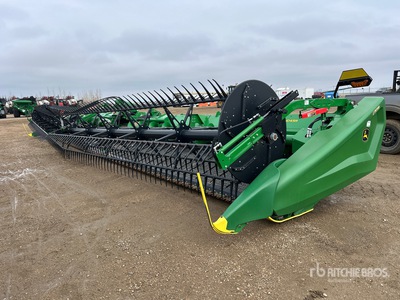 2022 John Deere HD45R 45 ft Hinged Draper Combine Header