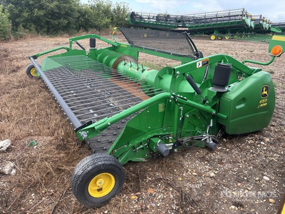 2018 John Deere 615P 15 ft Combine Pickup Header