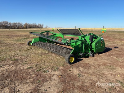 2016 John Deere 615P 15 ft Encabezado de recogida combinada