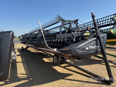 2016 MacDon FD75-D 40 ft Flex Draper Combine Header
