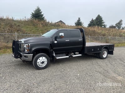 2020 International CV515 4x4 Crew Cab Camion à Plateau