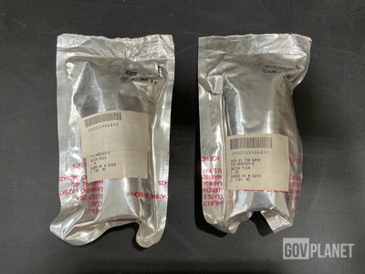 (2) Ducommun 2888365-8 Push Switches